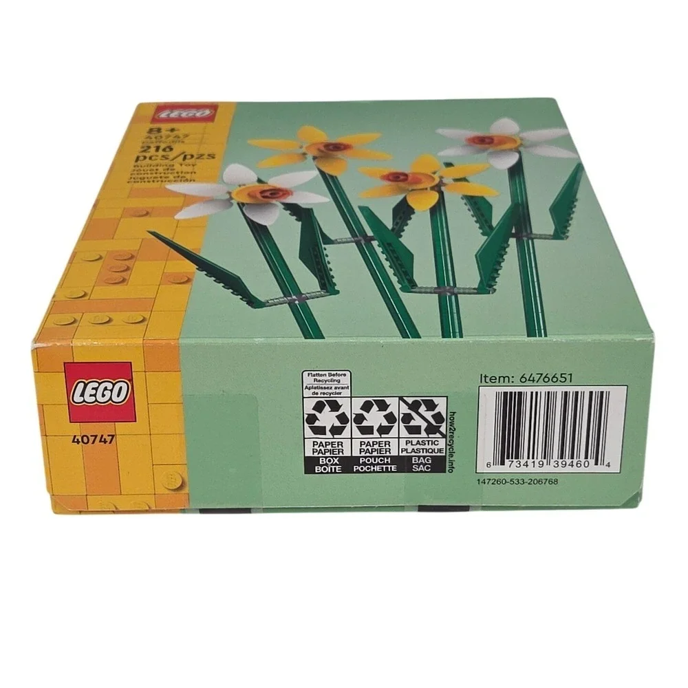 LEGO Daffodils 40747 Flower Building Set 216 PCS Botanical Floral Toy New Sealed